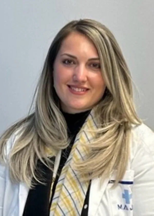 Dr Neda Arsić